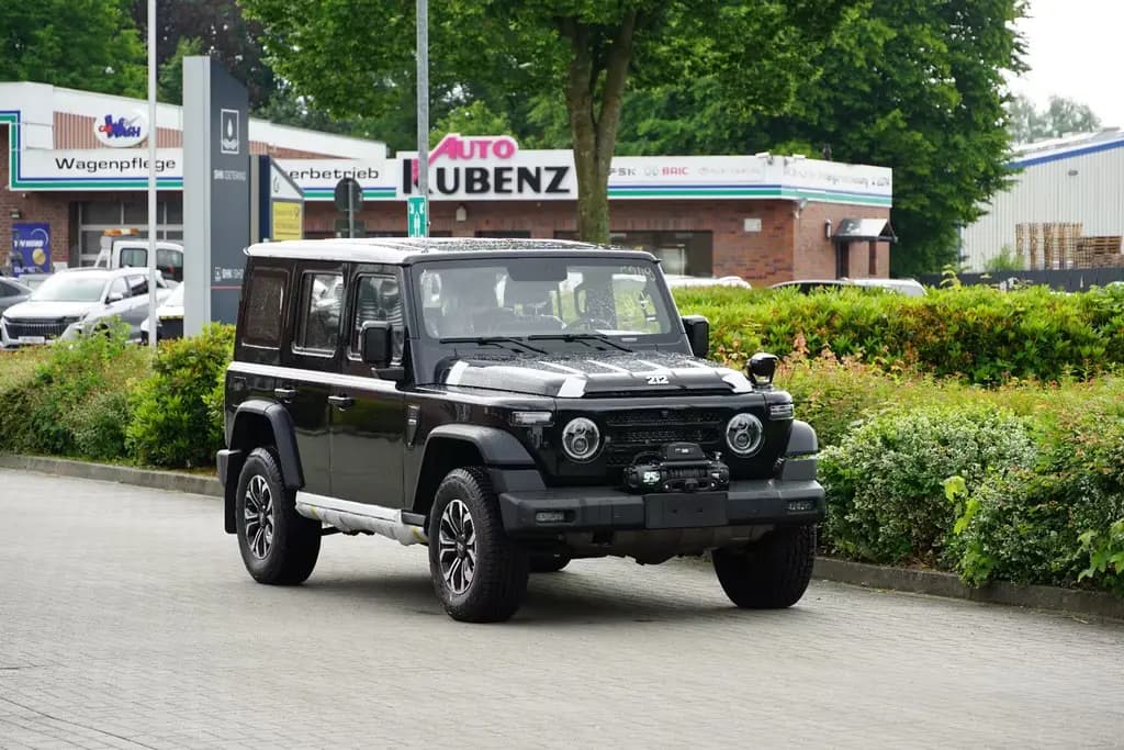 Main__Slider__Photo:BAW 212 NEU! 8 AT Allrad Seilwinde TEMP 360° SHZ DAB null-0