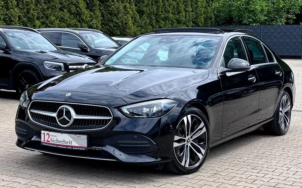 Main__Slider__Photo:Mercedes-Benz C 200 C200 Lim.9G-TR-PANODACH-TOTWNKL-DISTRNC-SPURHLT- 02/2022-0