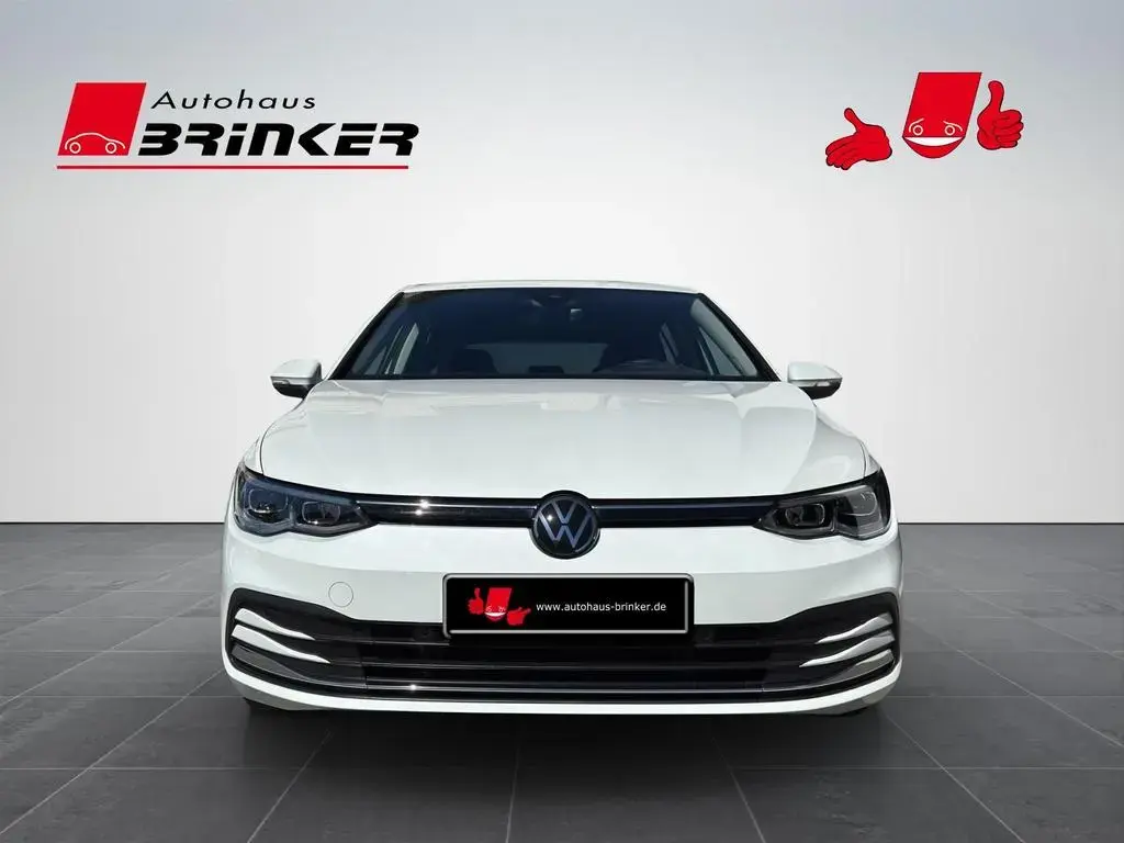 Main__Slider__Photo:Volkswagen Golf VIII Lim. Move 1.5 eTSI DSG Rückfahrkamera 11/2023-1