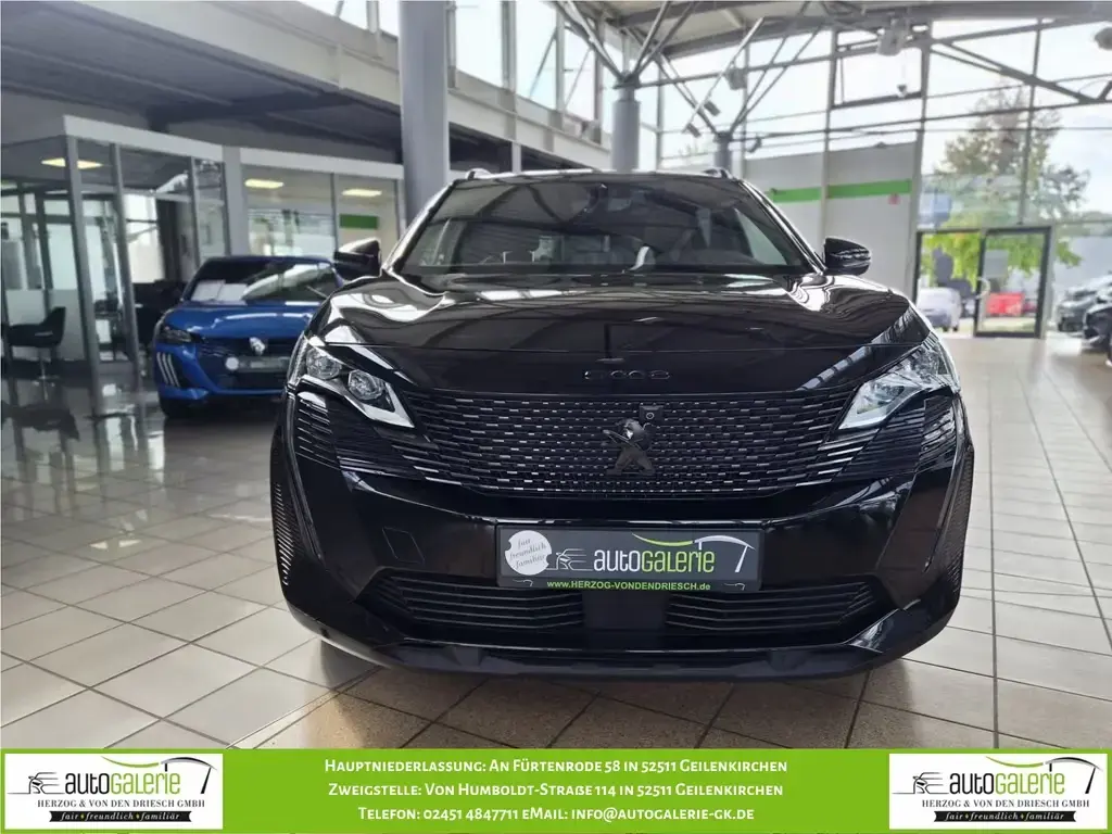 Main__Slider__Photo:Peugeot 5008 Hybrid 136 e-DSC GT 03/2024-1