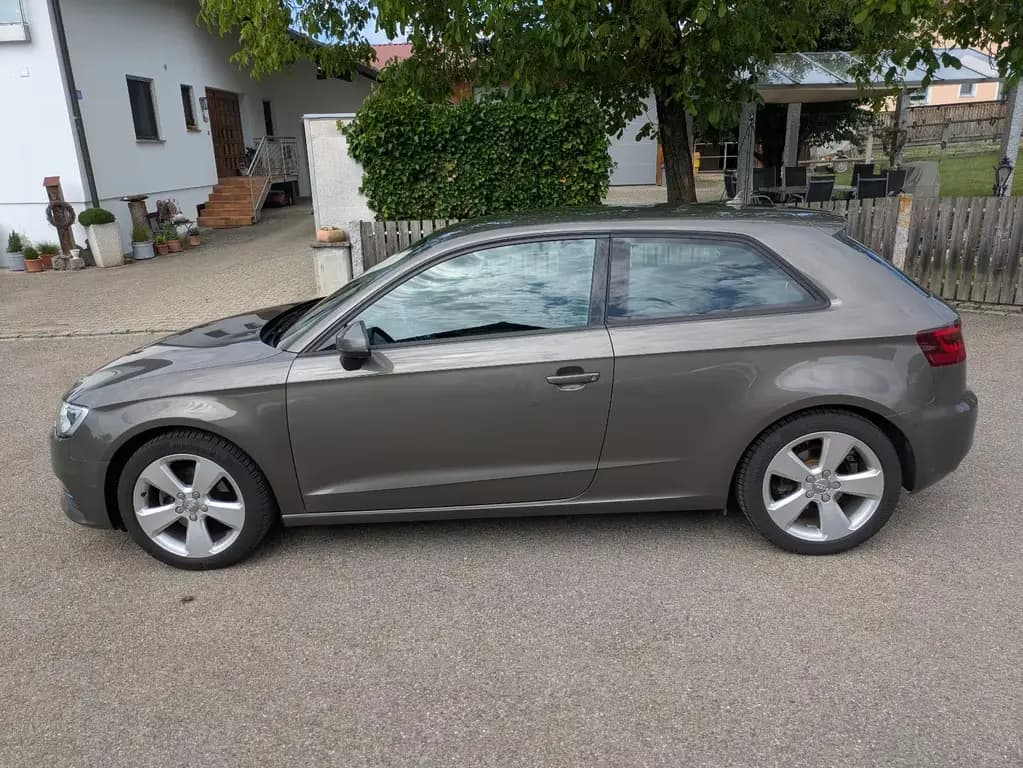 Main__Slider__Photo:Audi A3 1.4 TFSI Ambition 11/2015-0