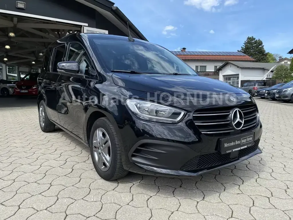 Main__Slider__Photo:Mercedes-Benz T-Class T180 STYLE Standard KAMERA TEMPOMAT DAB SPHA PTS 12/2023-1