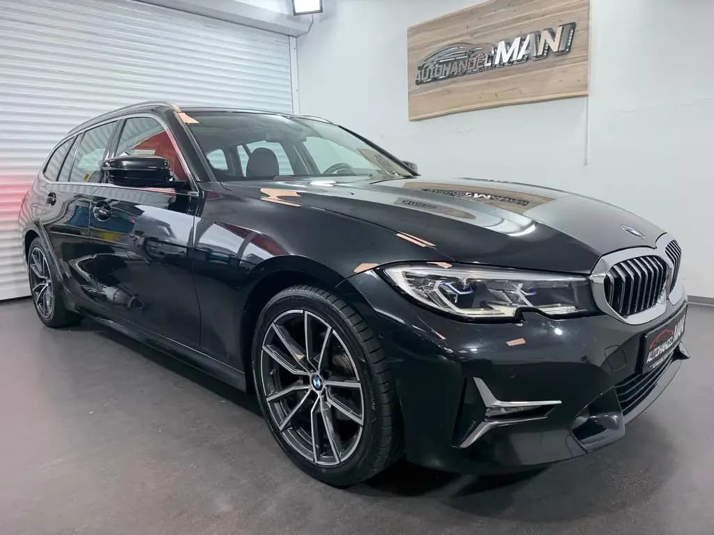 Main__Slider__Photo:BMW 320 M d Luxury Line/Pano-Dach/LederPDC/ACC/PDC/ 12/2020-0