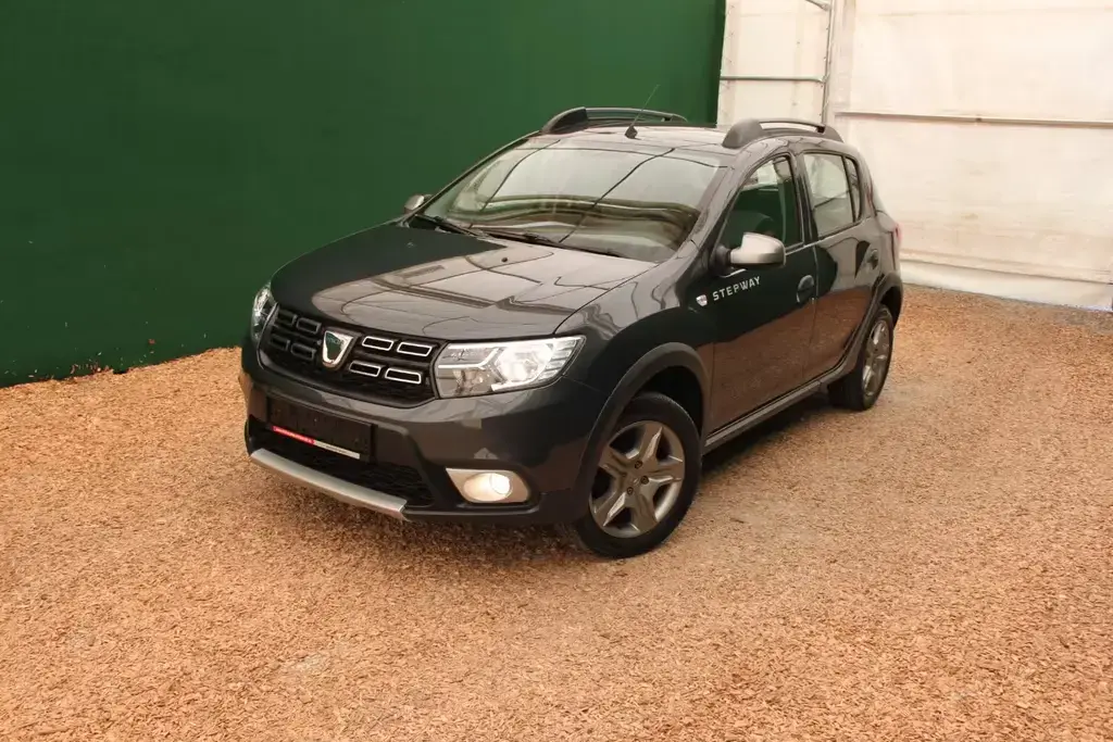 Main__Slider__Photo:Dacia Sandero II Stepway/ Kamera/ Klima/ nur 46 tkm 01/2021-1