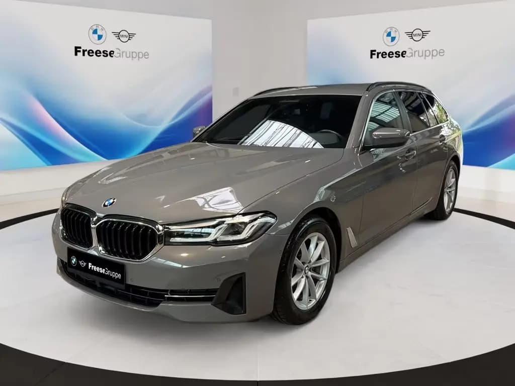 Main__Slider__Photo:BMW 520 d RFK HIFI LORDOSE SPORTSITZE LED SHZ DAB ABS 10/2021-0