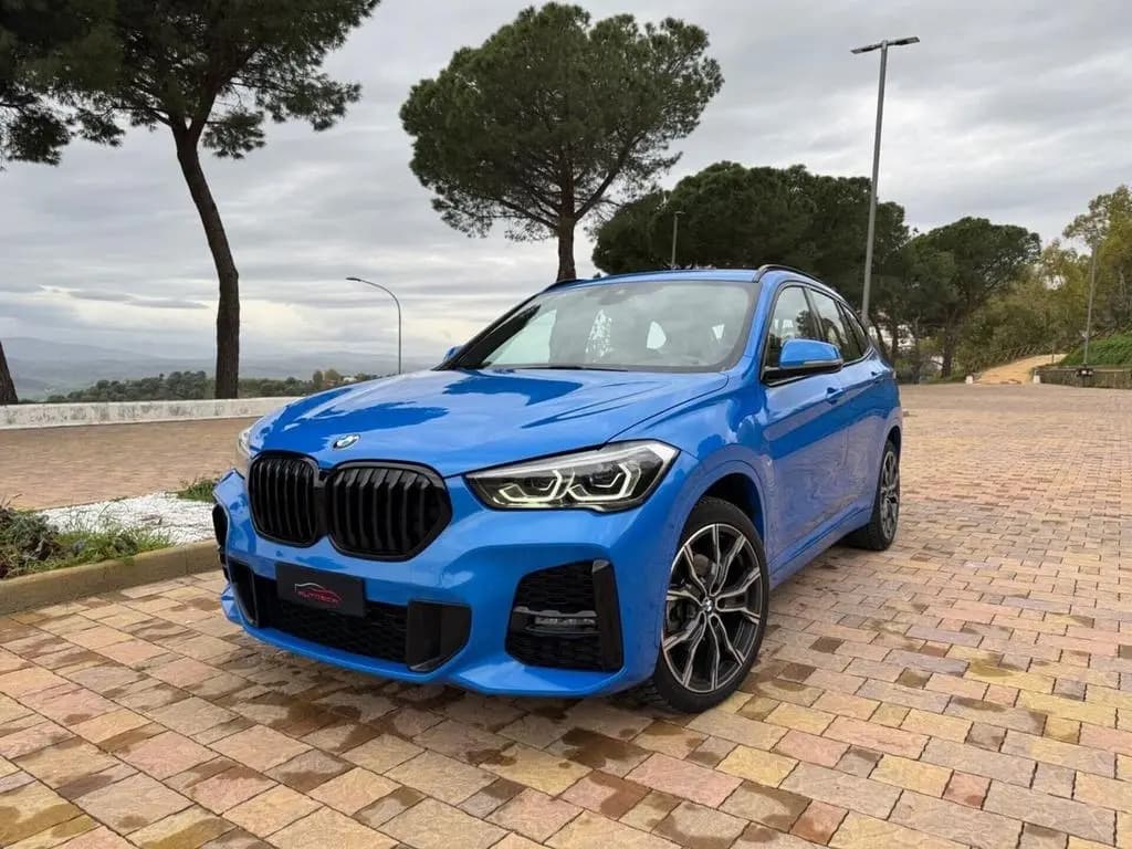 Main__Slider__Photo:BMW X1 Bmw X1 sDrive18d Msport Shadow Line 01/2022-0