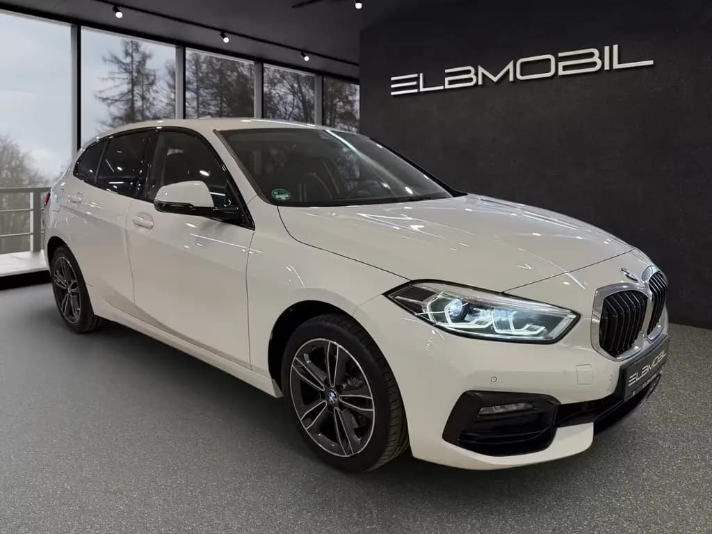 Main__Slider__Photo:BMW 118 d Sport Line Steptronic*LED*Business Paket* 02/2021-0
