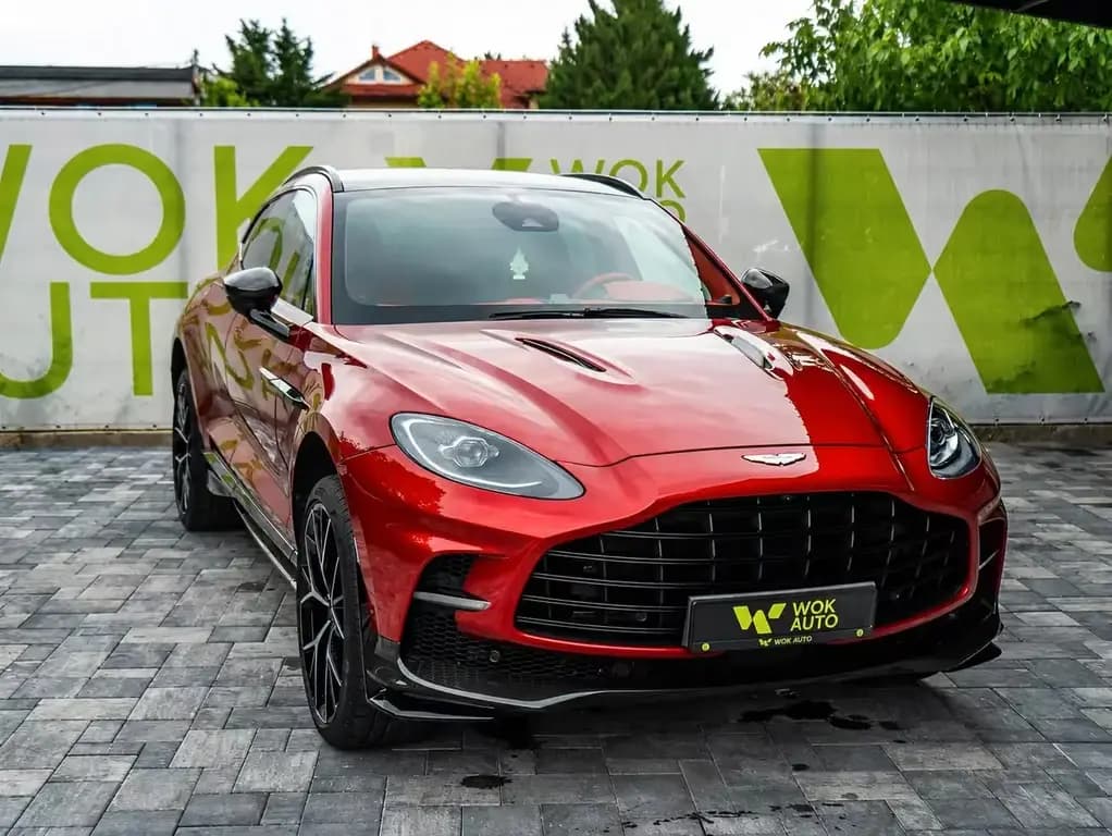 Main__Slider__Photo:Aston Martin DBX 4.0 V8 DBX707 09/2024-0