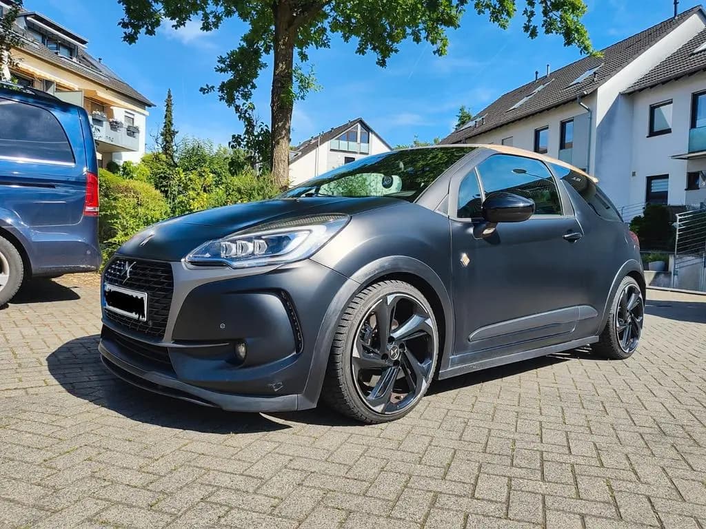 Main__Slider__Photo:DS Automobiles DS3 PERFORMANCE Black Special 208 ps 09/2017-0
