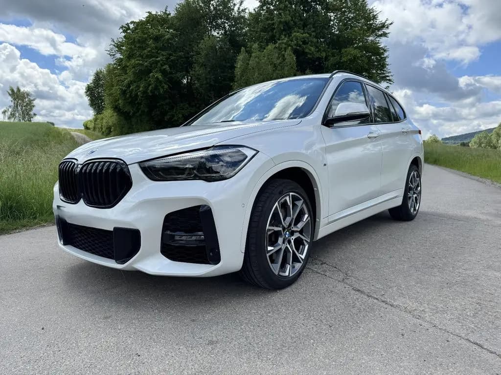 Main__Slider__Photo:BMW X1 xDrive25i M Sport AHK.PANO.Matrix LED.AHK 10/2021-0