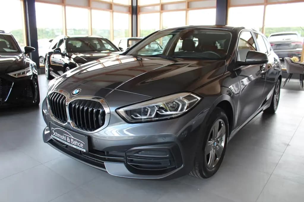 Main__Slider__Photo:BMW 118 i Advantage Auto.*NAVI*LED* 10/2021-0