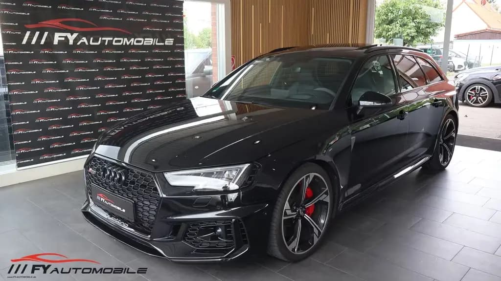 Main__Slider__Photo:Audi RS4 2.9 TFSI quattro Carbon* Kam.* LED* Garantie 08/2019-0