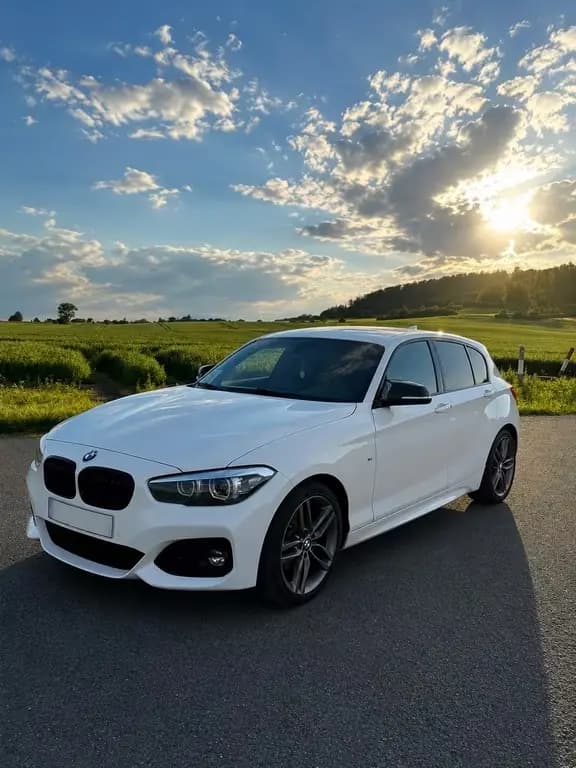 Main__Slider__Photo:BMW 120 i Edition M Sport Shadow A Edition M Spor... 03/2019-0