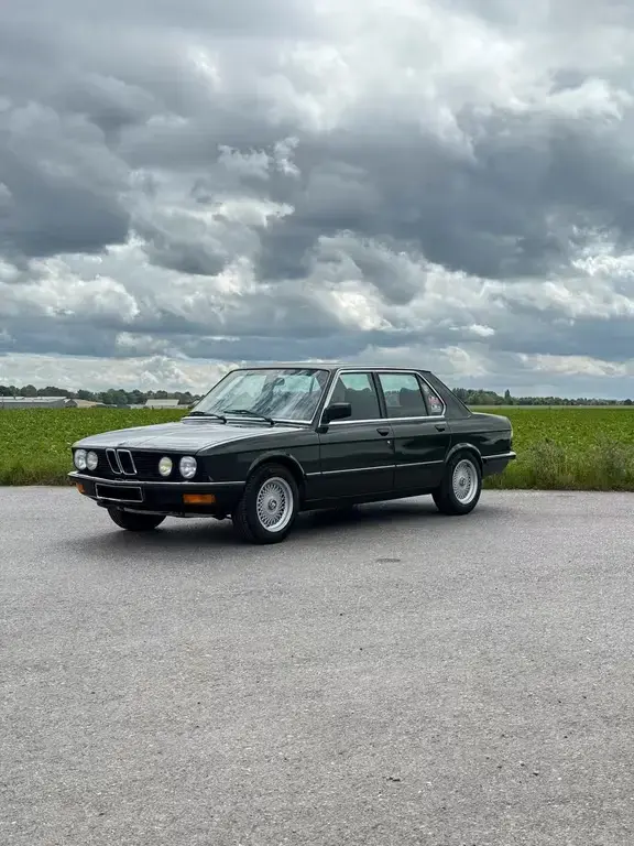 Main__Slider__Photo:BMW 520 E28 520i | Originalsubstanz | Rostfrei | 07/1983-1