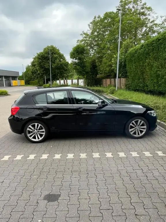 Main__Slider__Photo:BMW 118 18i Urban Line | Navi | PDC + Kamera | SHZ 09/2018-1