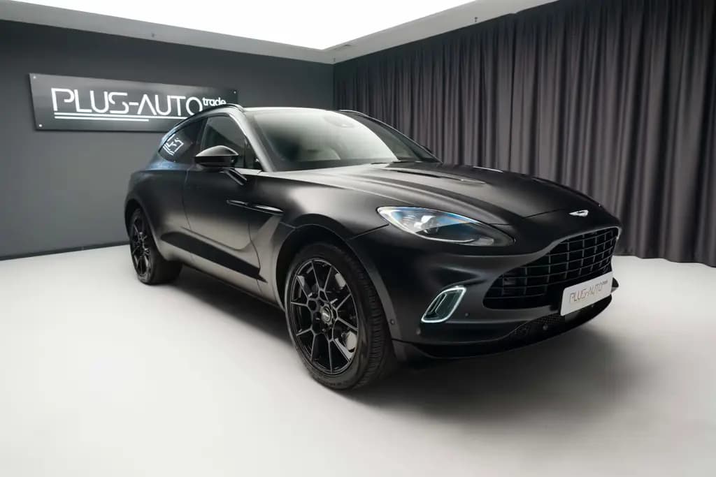 Main__Slider__Photo:Aston Martin DBX 4.0 V8 03/2022-0