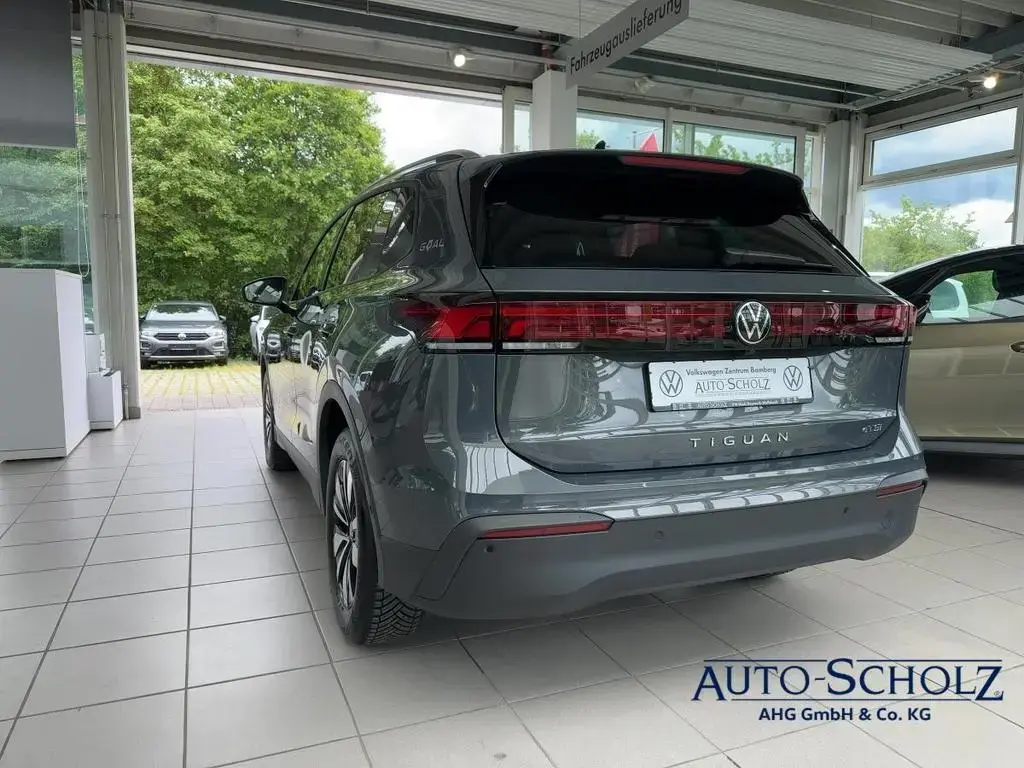 Main__Slider__Photo:Volkswagen Tiguan 1.5 eTSI Goal DSG+AHK+GJR+AREA+PARKASSIST 09/2025-1