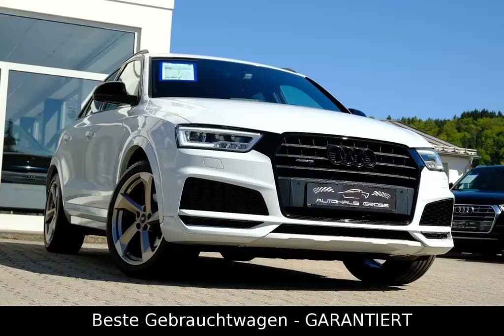 Main__Slider__Photo:Audi Q3 2.0 TFSI quattro S-tr."3xS-Line"Compet."LED" 08/2017-0