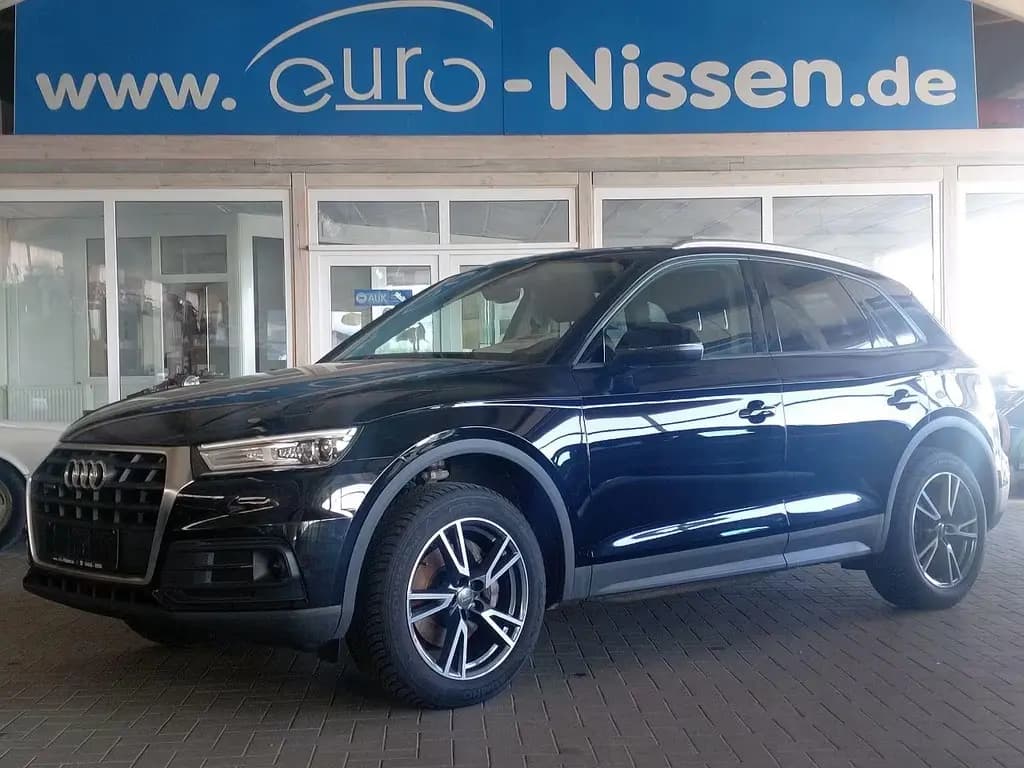 Main__Slider__Photo:Audi Q5 40 TDI auattro Automatik AHK El-Sitze Xenon 01/2020-0