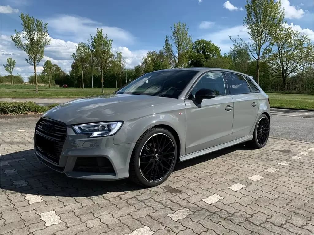 Main__Slider__Photo:Audi A3 1,5TFSI S line Sportback 19Z LM VIRTU ALLW 02/2020-0