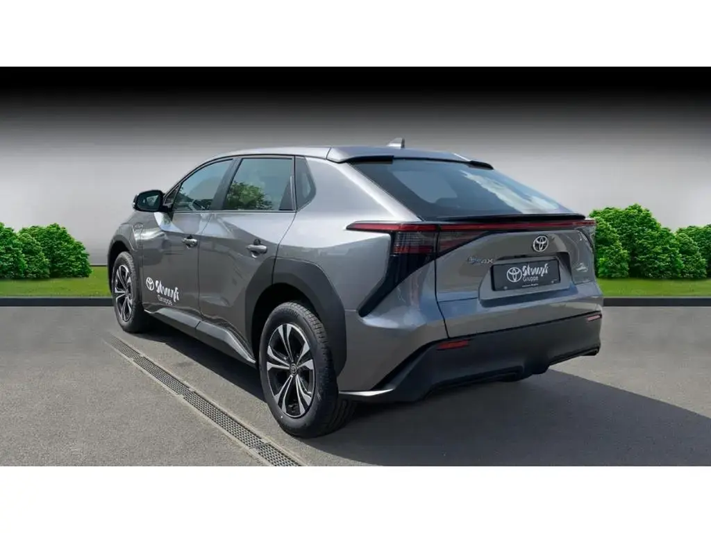 Main__Slider__Photo:Toyota bZ4X 150 kW Kamera+Carplay+Navi+uvm. 06/2026-1