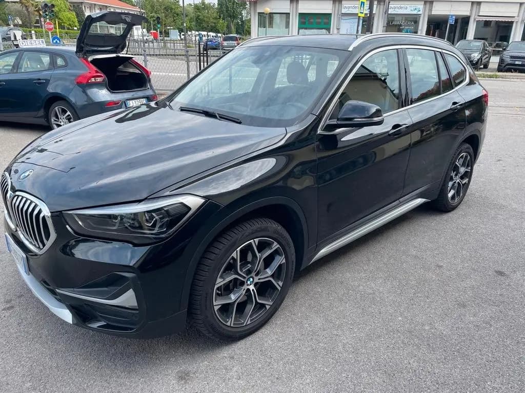Main__Slider__Photo:BMW X1 Bmw X1 sDrive20d Sport 05/2020-0