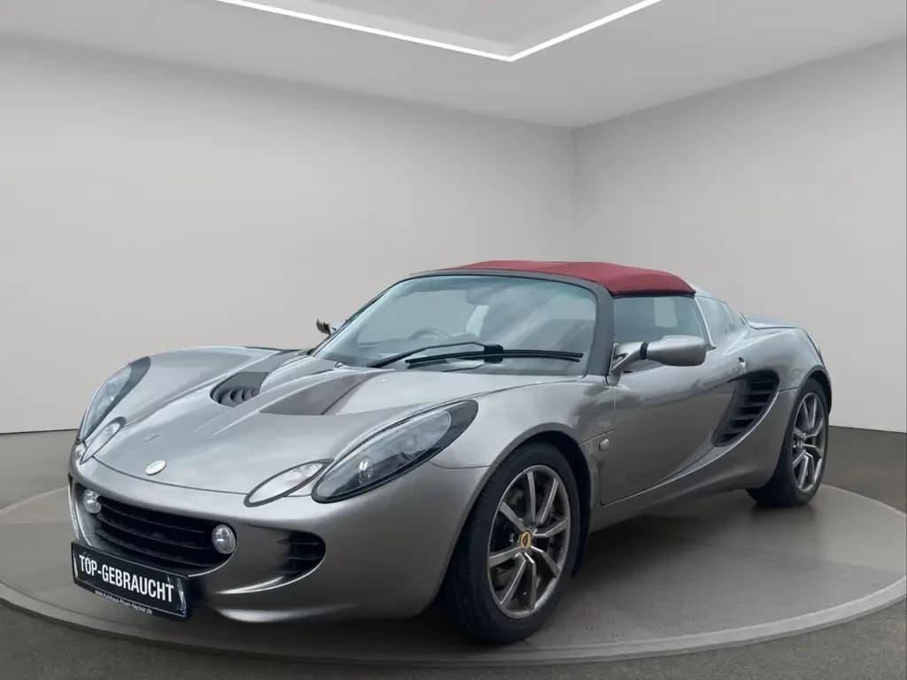 Main__Slider__Photo:Lotus Elise 111 S    1 Hand 03/2004-0