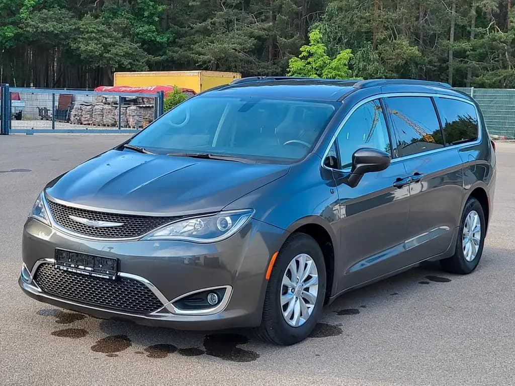 Main__Slider__Photo:Chrysler Pacifica 3.6 V6/7-Sitze/NAVI/el.Türe/LEDER 07/2017-0