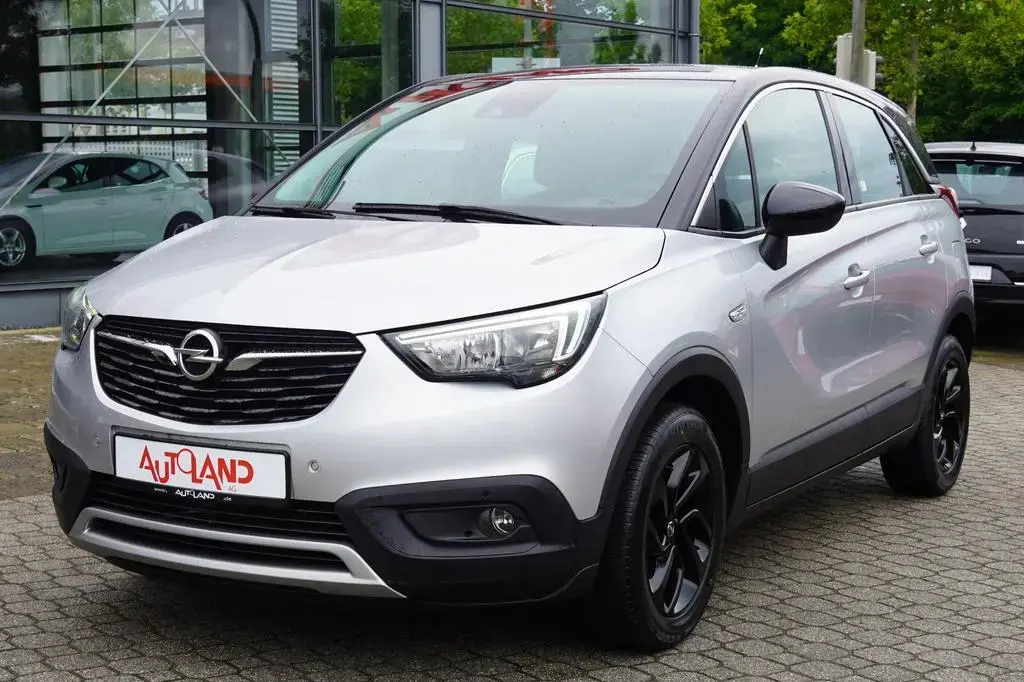 Main__Slider__Photo:Opel Crossland (X) Crossland 1.2 Innovation IntelliLink Winterpaket 01/2019-1