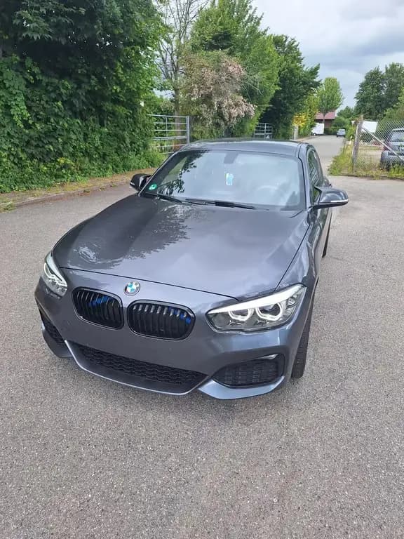 Main__Slider__Photo:BMW M140i 1 Limousine 5-trg. M140 i Special Edition 12/2017-0