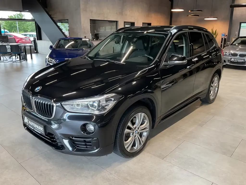 Main__Slider__Photo:BMW X1 xDr. 20d Sport Line HiFi LED Navi Sitzh. 05/2018-0