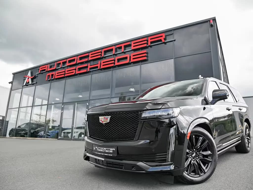 Main__Slider__Photo:Cadillac Escalade 6.2 V8 Sport Platinum Luft* Displays* 10/2022-0