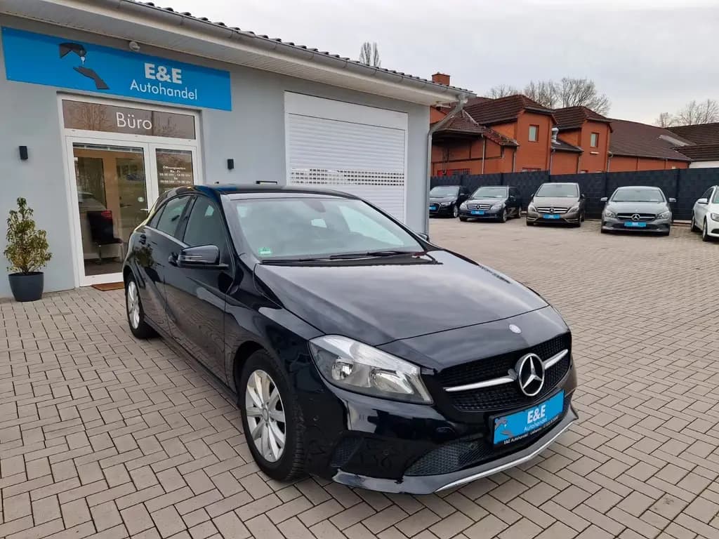 Main__Slider__Photo:Mercedes-Benz A 180 +Automatik+Scheckheft+Kamera+HU und Öl neu 07/2016-0
