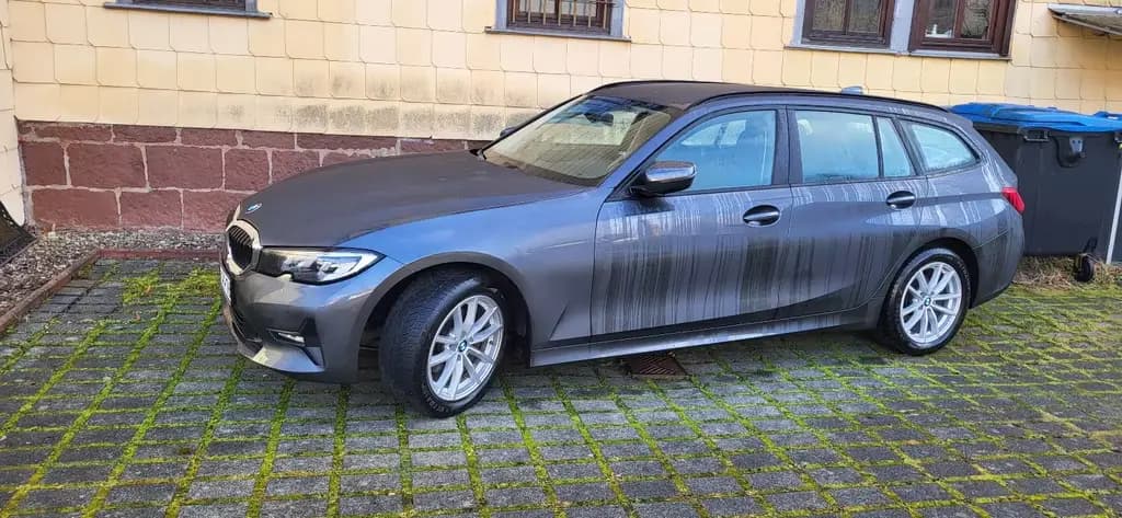 Main__Slider__Photo:BMW 320 d xDrive Touring Automatic - 02/2021-0