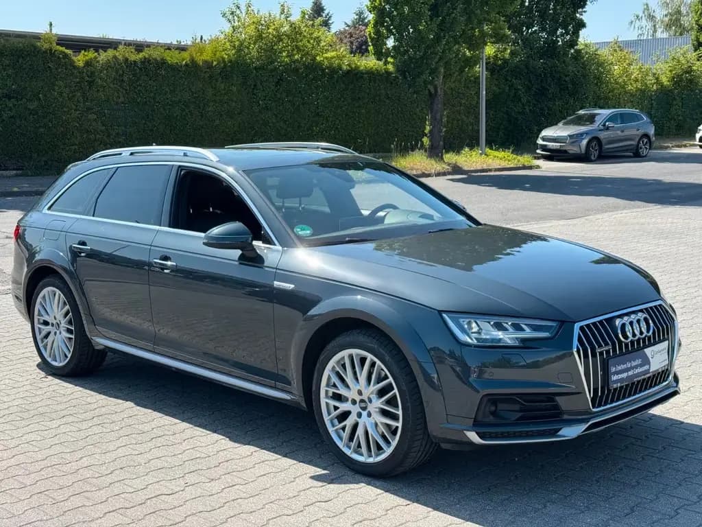 Main__Slider__Photo:Audi A4 Allroad quattro Head Up* Panorama* Sportsitze 09/2017-0