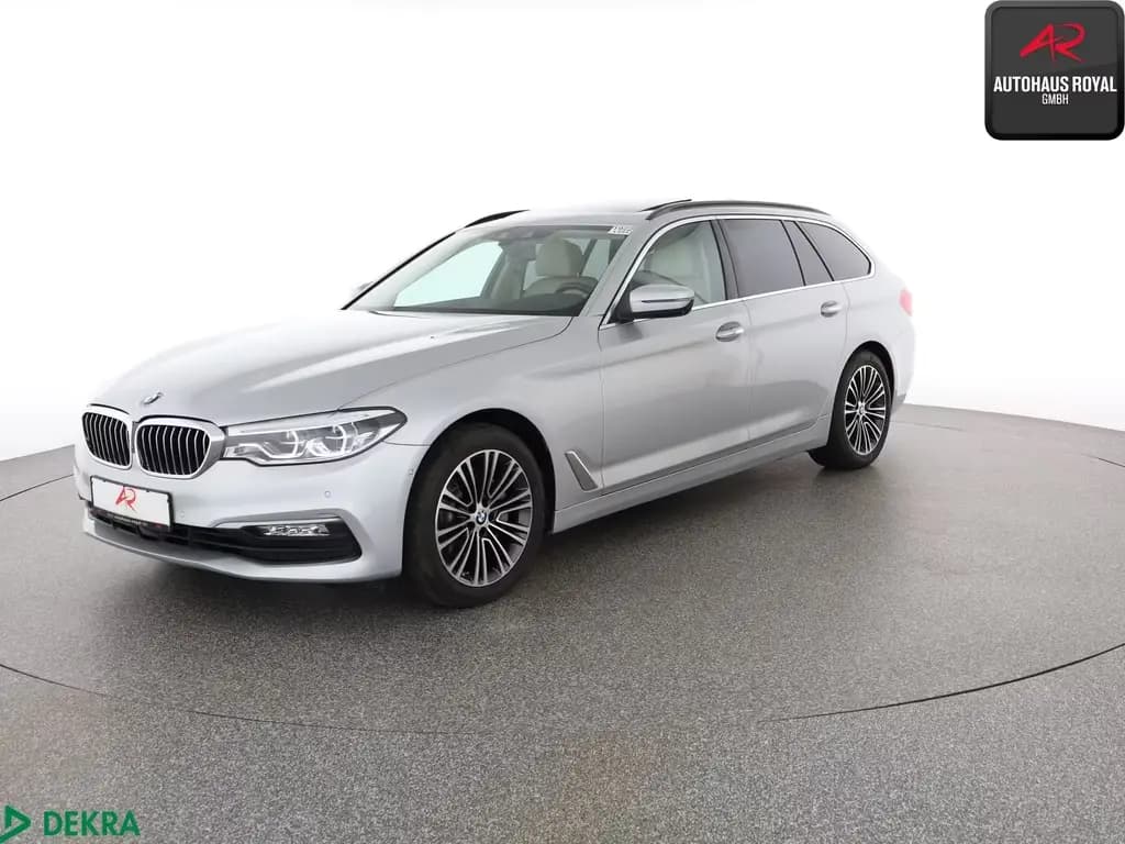 Main__Slider__Photo:BMW 530 d T xDrive PANO,HUD,360GRAD,ACC,STANDHZ,SH 02/2018-0