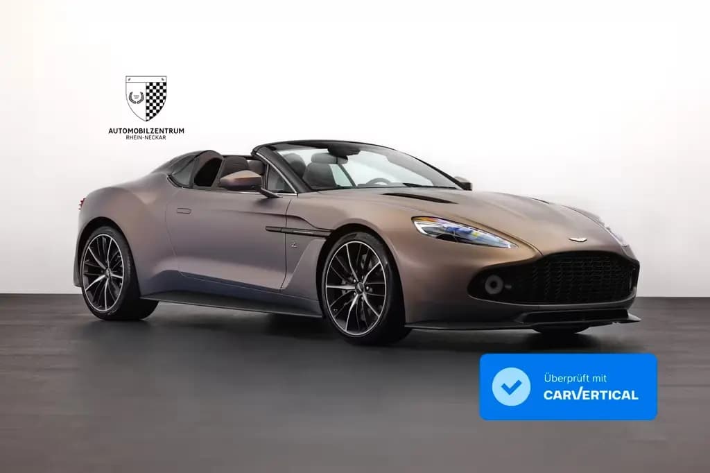 Main__Slider__Photo:Aston Martin Vanquish Zagato Speedster 1 of 28/Jewellery 06/2018-0