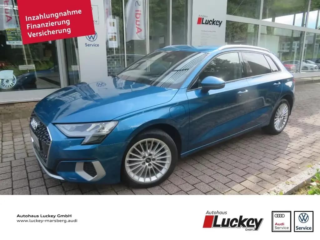 Main__Slider__Photo:Audi A3 Sportback TFSI e Advanced 40 TFSI S-Tronic AH 03/2021-0