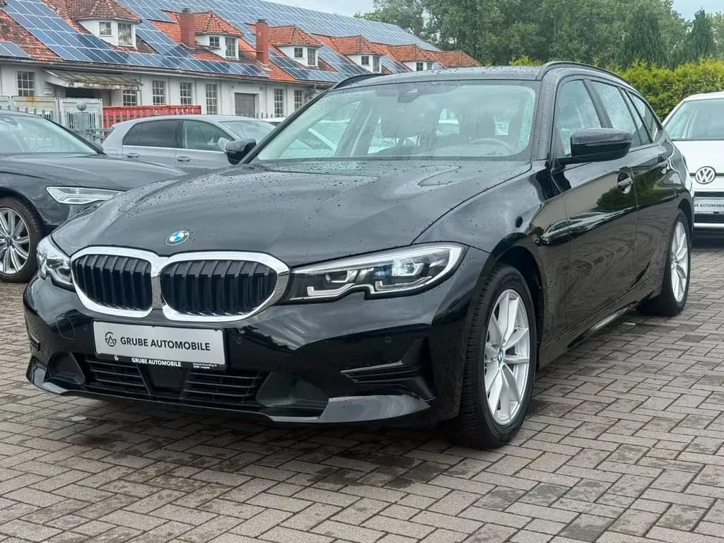 Main__Slider__Photo:BMW 320 d Touring Steptronic "Advantage" 06/2020-0