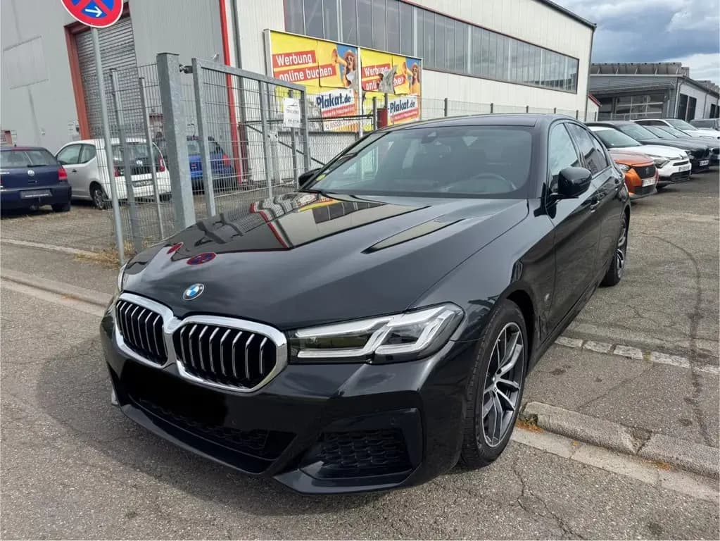 Main__Slider__Photo:BMW 520 d M Sport Limousine Aut. 06/2021-0