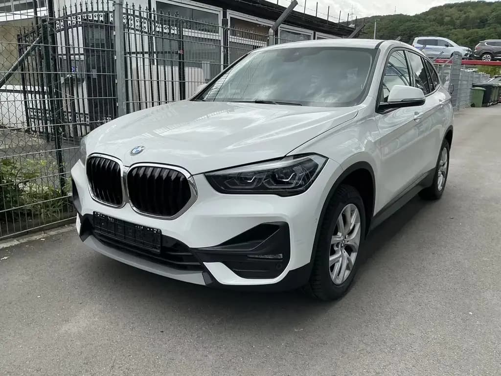 Main__Slider__Photo:BMW X1 18d Advantage sDrive Navi R.Cam AHK LED SHZ 06/2022-0