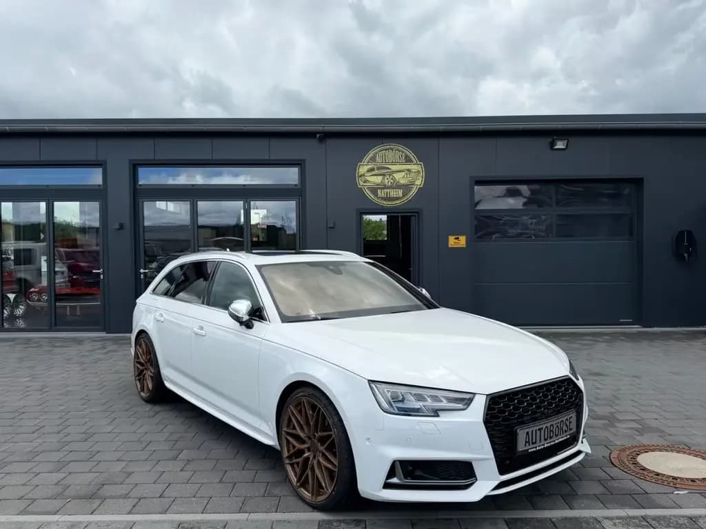 Main__Slider__Photo:Audi S4 Avant 3.0 TFSI quattro*VOLL* 08/2017-0