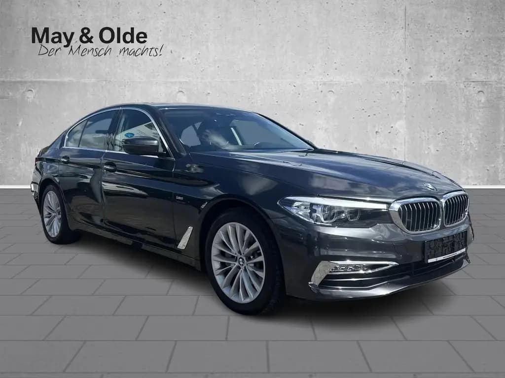 Main__Slider__Photo:BMW 530 I A AHK-klappbar AHK Navi Leder LED ACC El. 06/2017-0