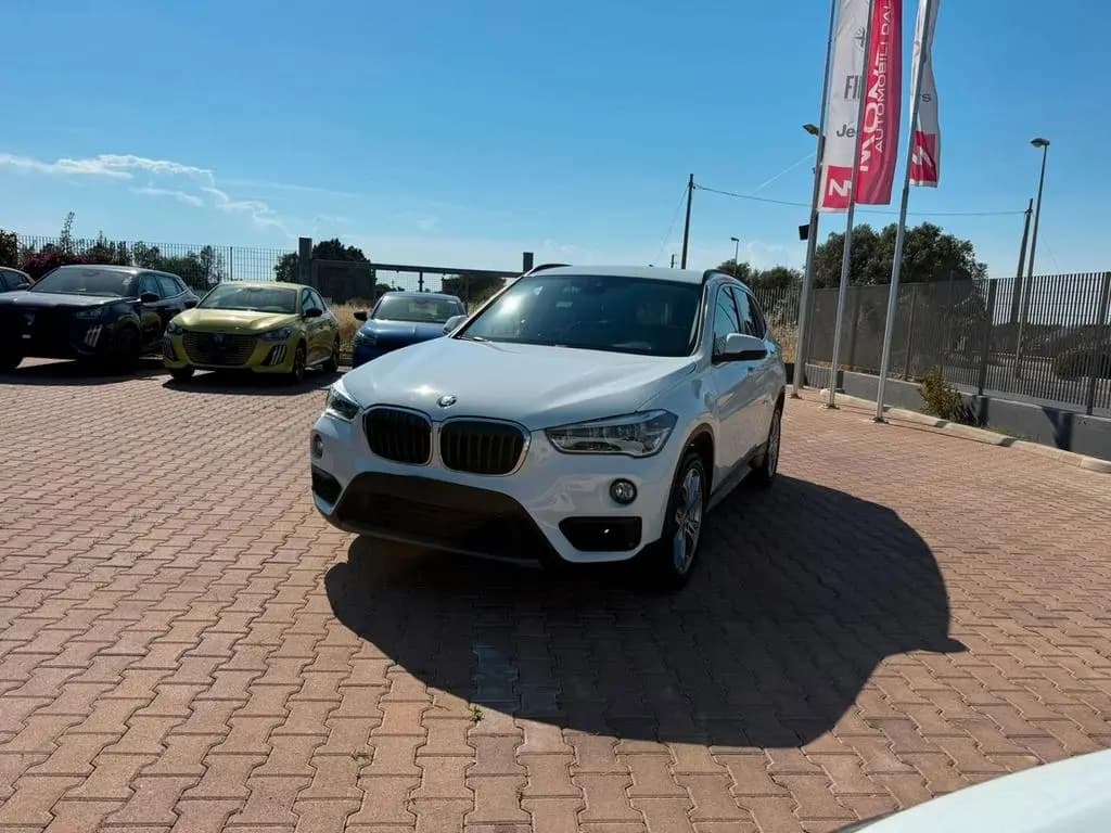 Main__Slider__Photo:BMW X1 Bmw X1 xDrive18d Advantage 08/2018-0