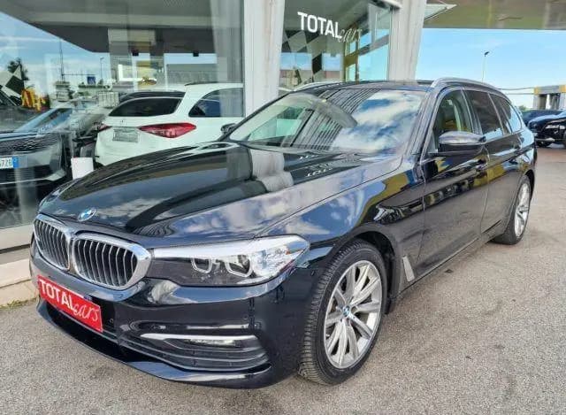 Main__Slider__Photo:BMW 520 d Touring Luxury Aut. !TAGLIANDI BMW! 06/2019-0