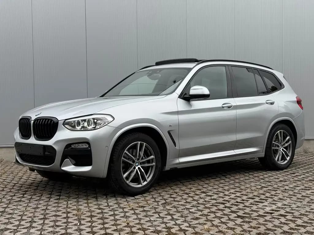 Main__Slider__Photo:BMW X3 sDrive18d M SPORT PANO CRUISE AMBIENT 06/2018-0