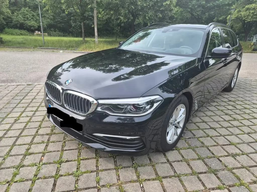 Main__Slider__Photo:BMW 530 d Touring A - 11/2019-0
