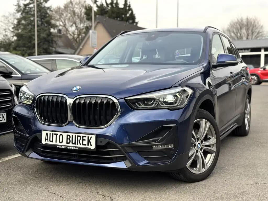 Main__Slider__Photo:BMW X1 xDrive18d Sport Line Navi LED Leder AHK HiFi 07/2019-0