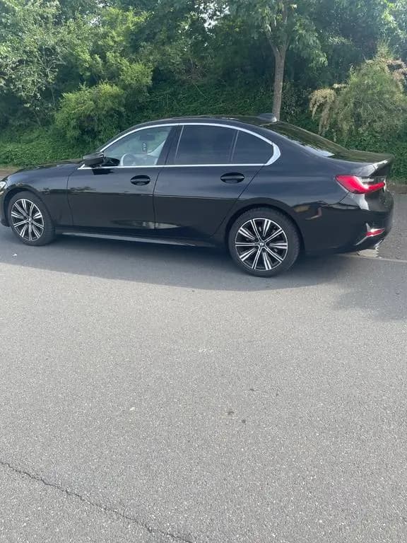 Main__Slider__Photo:BMW 320 i xDrive Automatic - 09/2018-0