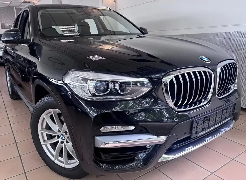 Main__Slider__Photo:BMW X3 xDrive 20 d Luxury Line LED Kamera Digital Ta 12/2018-0